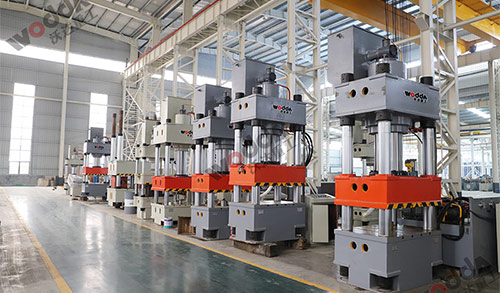 滕州三梁四柱液壓機(jī)廠家 滕州三梁四柱液壓機(jī)廠家