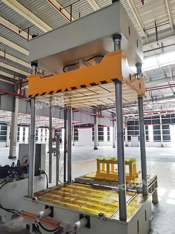 80噸移動工作臺液壓機調(diào)試 80噸移動工作臺液壓機調(diào)試