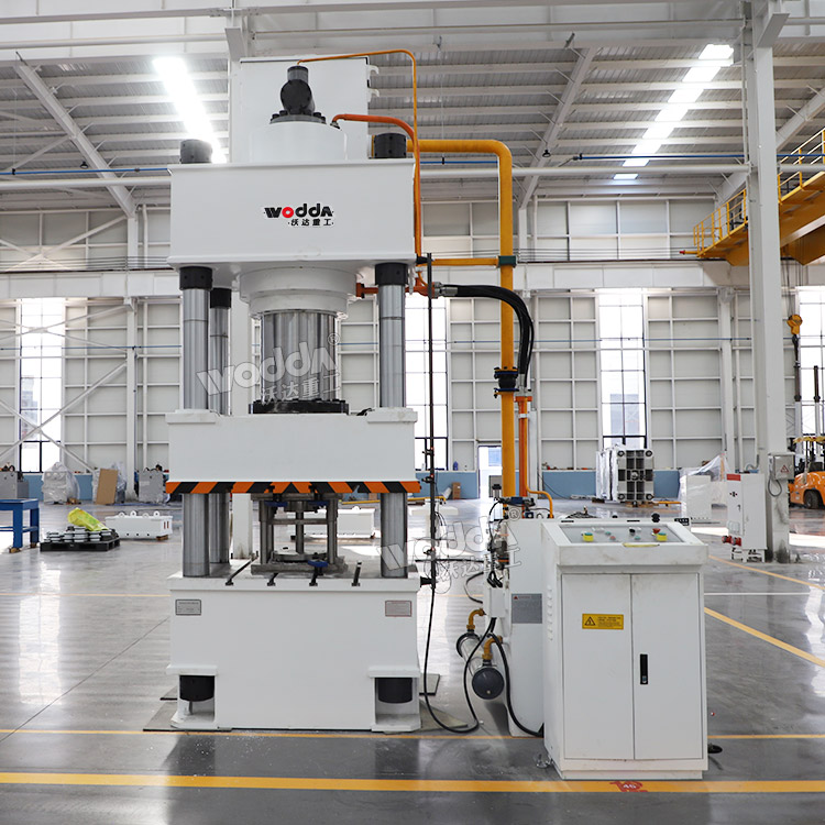 500噸四柱液壓機(jī) 500噸四柱液壓機(jī)