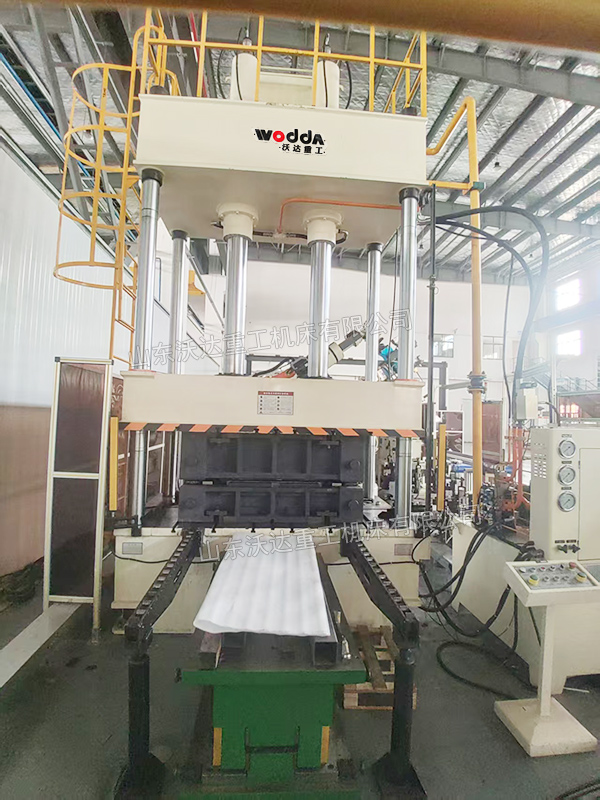 200噸四柱液壓機帶移動工作臺 200噸四柱液壓機帶移動工作臺